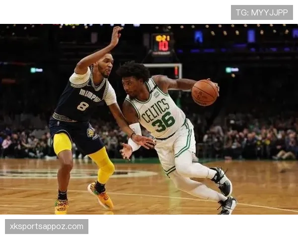 格兰特·威廉姆斯与塔图姆挡拆拉开空间提升三分效率